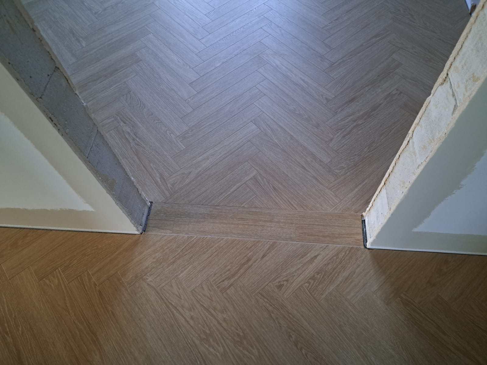 Panele laminowane Berry Alloc Bloom Sand Natural Chateau Zielona Góra